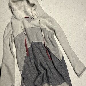 Stylish Gray and Cream Hooded Sweater